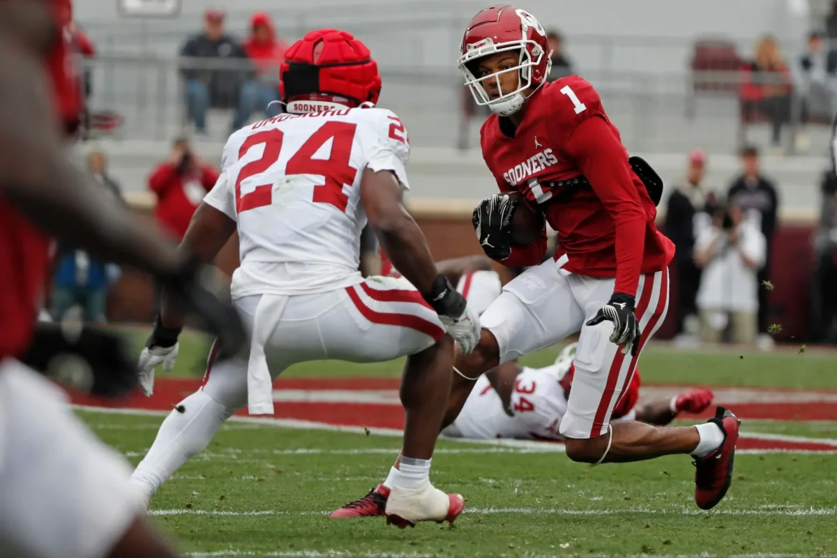 Oklahoma's Jayden Gibson runs after a reception beside Samuel Omosigho during a University of Oklahoma (OU) Sooners spring football game at Gaylord Family-Oklahoma Memorial Stadium in Norman, Okla., Saturday, April 20, 2024.