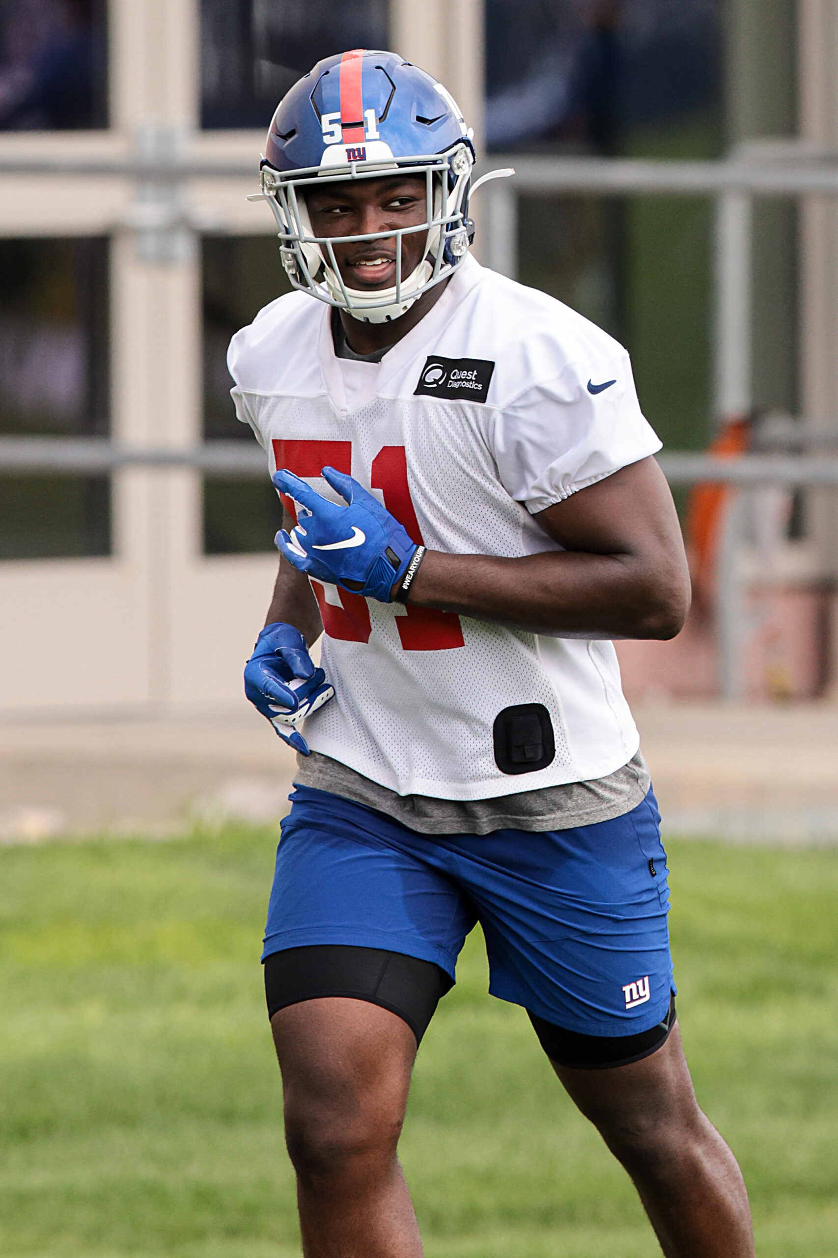 New York Giants, Azeez Ojulari