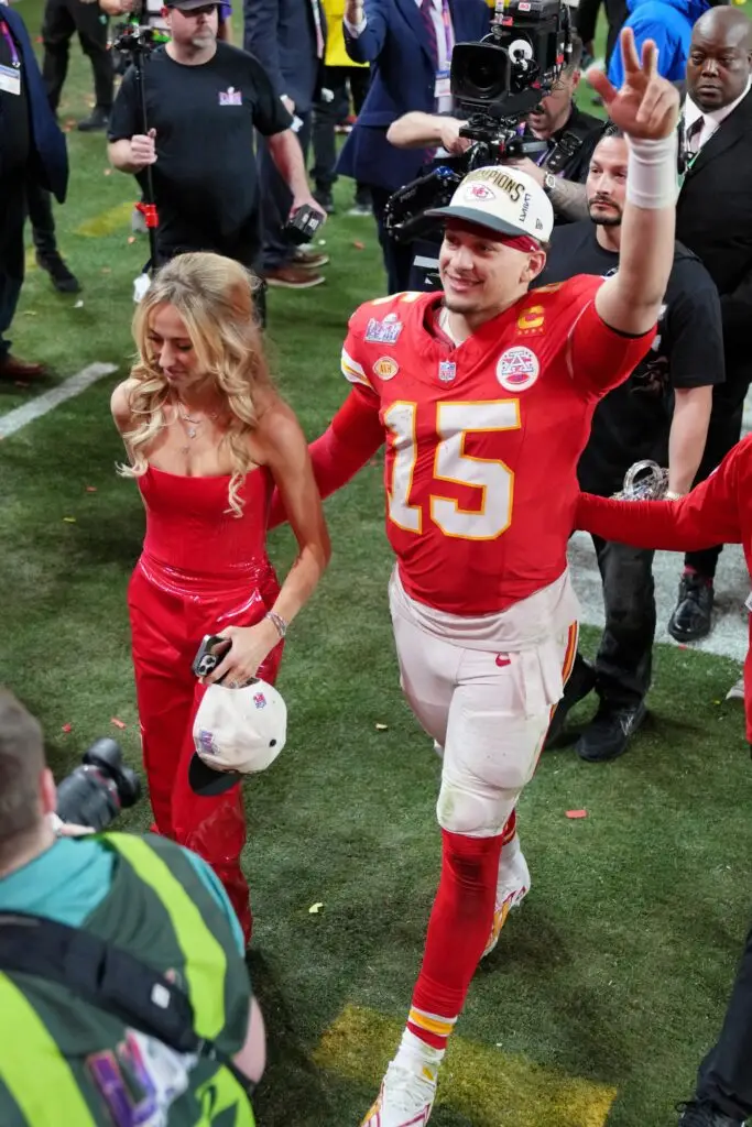 Kansas City Chiefs, Britany Mahomes, Brittany Mahomes Taylor Swift, Brittany Mahomes Trump, Taylor Swift Trump 