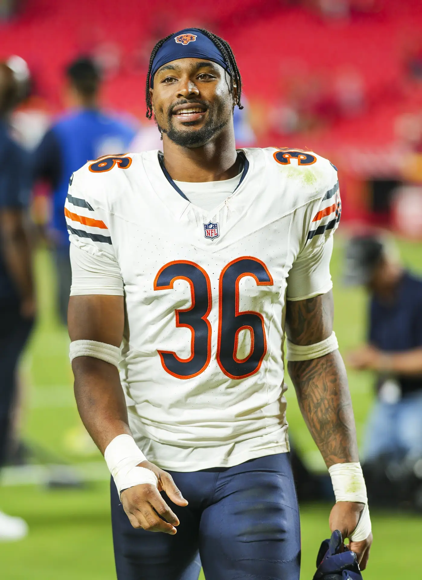 Chicago Bears, Jonathan Owens