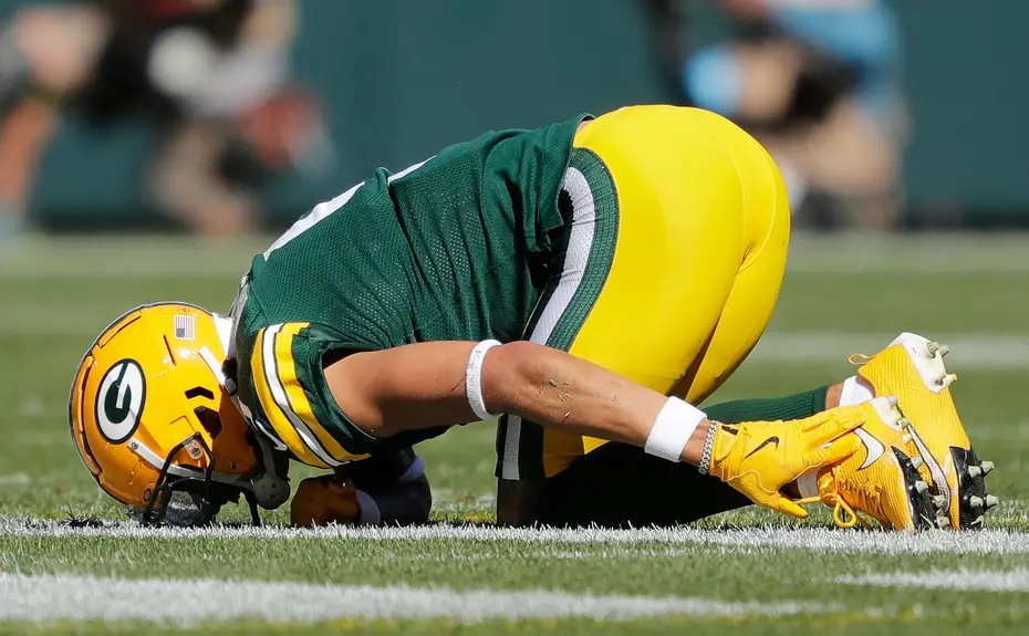 Green Bay Packers: Christian Watson’s Wife Shares Heartfelt Message Amid Pregnancy 1 Green Bay Packers wide receiver Christian Watson (9) grabs his ankle after getting injured in the second quarter during their football game against Minnesota Vikingsx Sunday, September 29, 2024, at Lambeau Field in Green Bay, Wisconsin. © Dan Powers/USA TODAY NETWORK-Wisconsin / USA TODAY NETWORK via Imagn Images