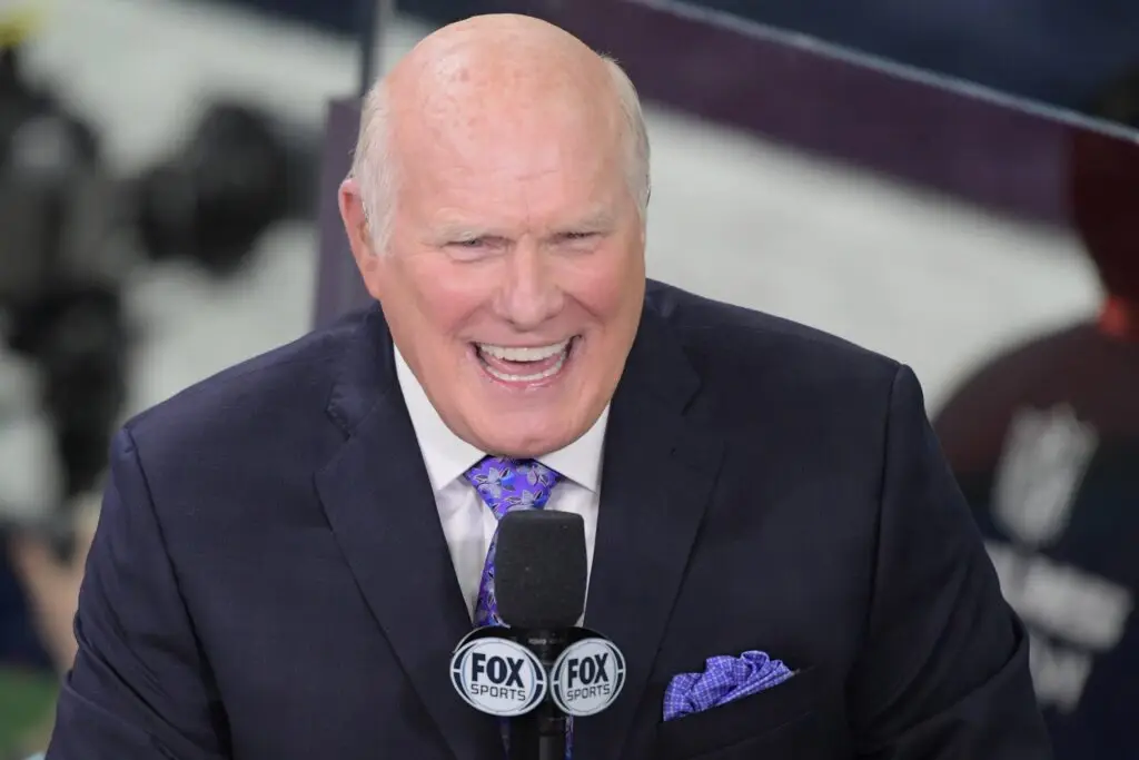 "All Right, All Right, I Apologize" NFL's Terry Bradshaw Makes Massive Mistake On Live TV 3 Feb 5, 2017; Houston, TX, USA; Fox Sports broadcaster Terry Bradshaw before Super Bowl LI at NRG Stadium. Mandatory Credit: Kirby Lee-USA TODAY Sports