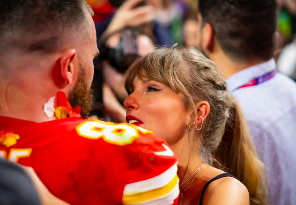 Feb 11, 2024; Paradise, Nevada, USA; Kansas City Chiefs tight end Travis Kelce (87) celebrates with girlfriend Taylor Swift after defeating the San Francisco 49ers in Super Bowl LVIII at Allegiant Stadium. Mandatory Credit: Mark J. Rebilas-USA TODAY Sports