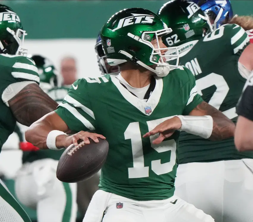 East Rutherford, NJ -- August 24, 2024 -- Quarterback, Adrian Martinez of the Jets in the first half. The New York Giants and New York Jets meet at MetLife Stadium in the final preseason game of the 2024 season for both teams. © Chris Pedota, NorthJersey.com / USA TODAY NETWORK