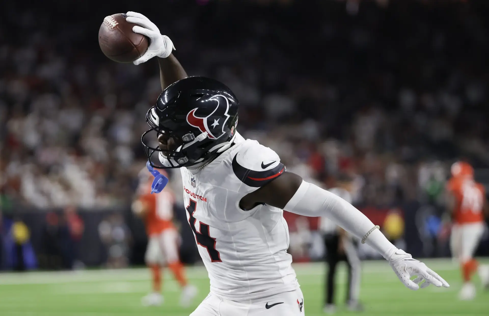 Houston Texans: Announce Record-Breaking Contract for Elite DB 3 USATSI 24249145 168400517 lowres 1 scaled