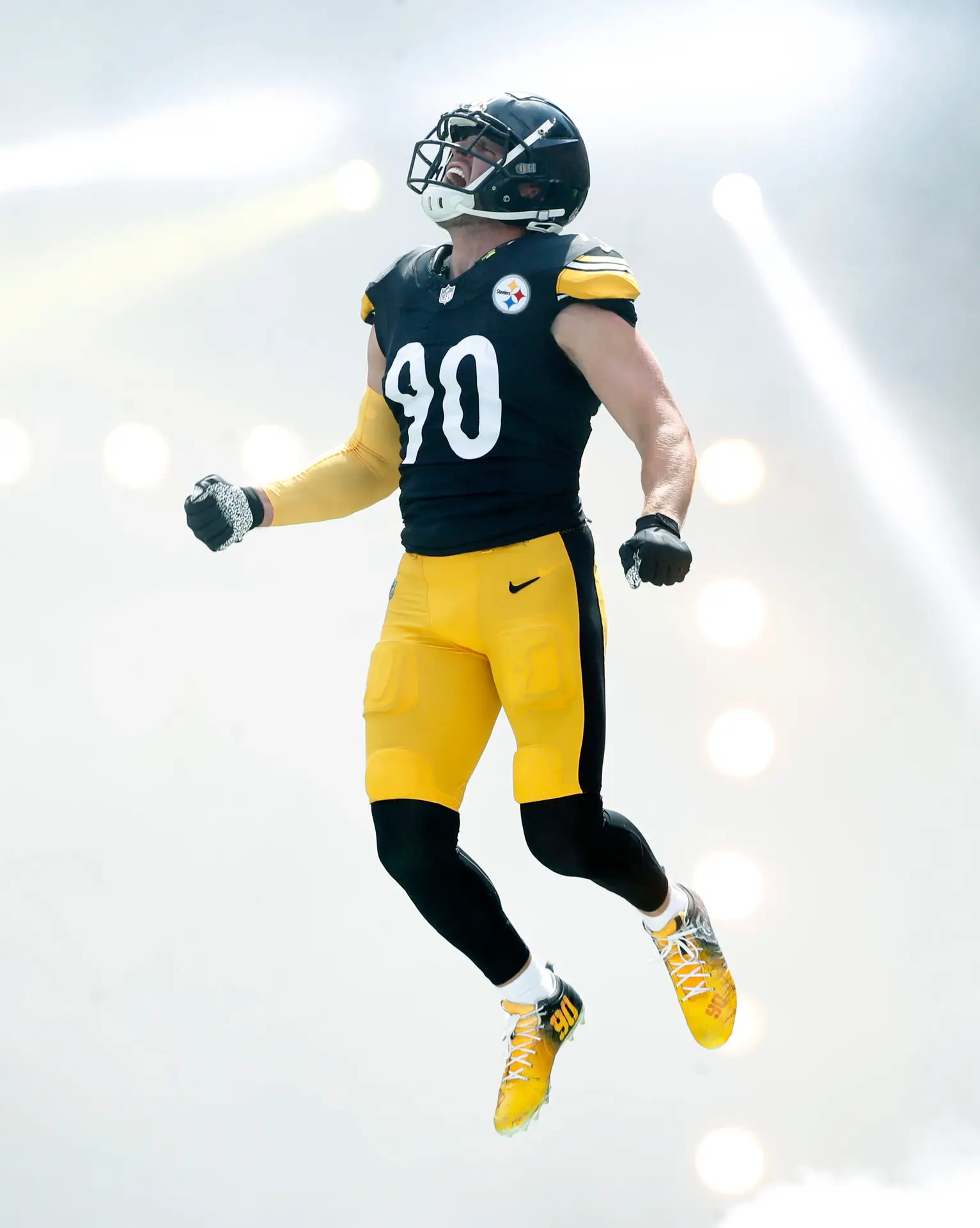 "The Organization Has Changed" Steelers - TJ Watt Stand Off Blows Wide Open, Statement Goes Viral 2 Sep 22, 2024; Pittsburgh, Pennsylvania, USA; Pittsburgh Steelers linebacker T.J. Watt (90) reacts as he takes the field against the Los Angeles Chargers at Acrisure Stadium. Mandatory Credit: Charles LeClaire-Imagn Images