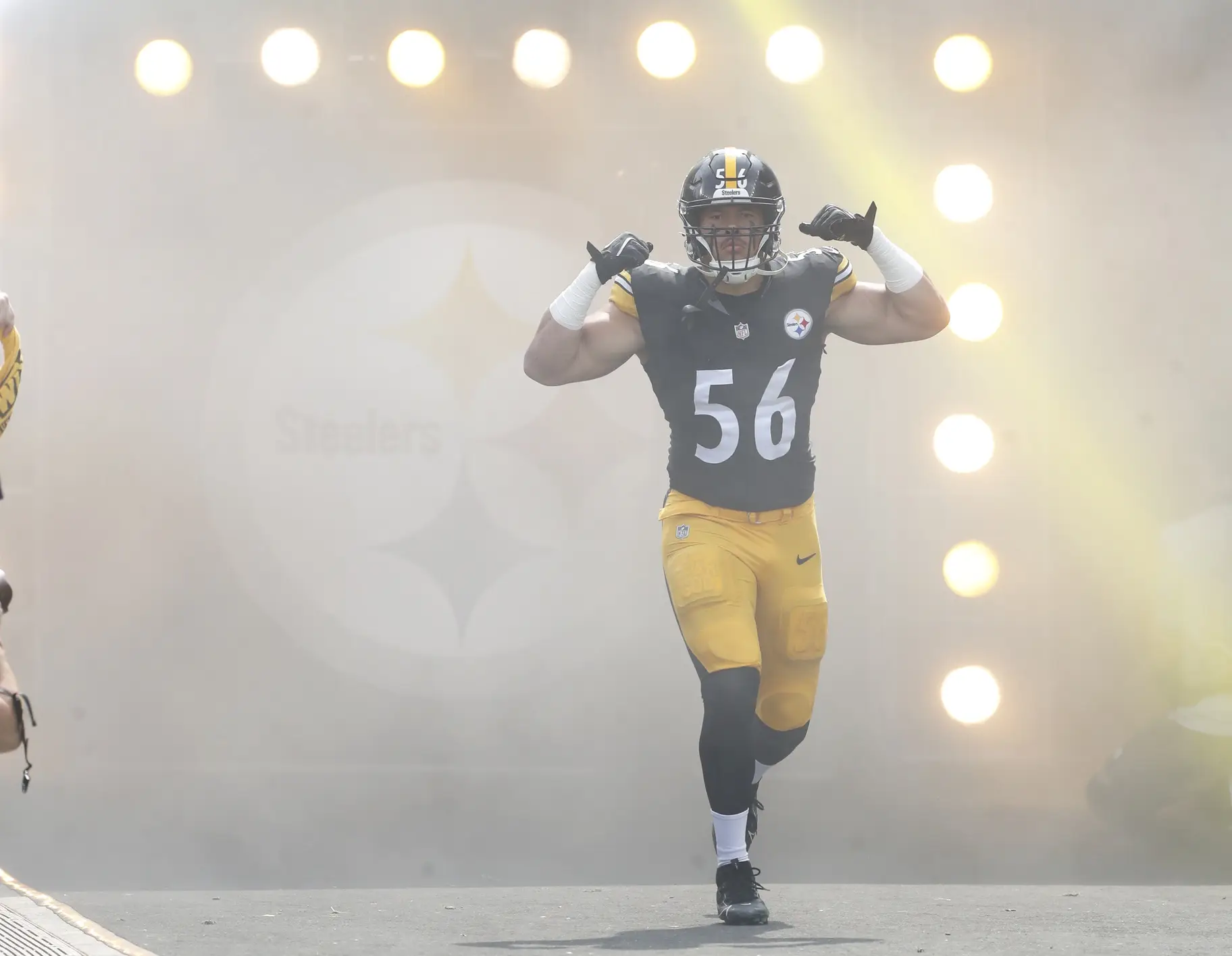 Pittsburgh Steelers, Alex Highsmith