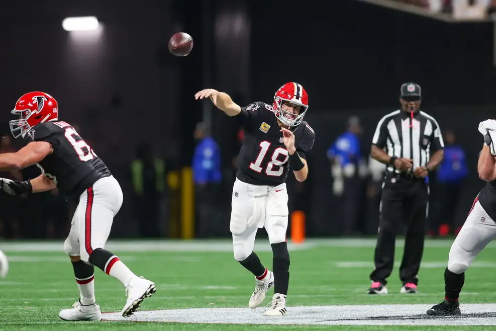 Oct 3, 2024; Atlanta, Georgia, USA; Atlanta Falcons quarterback Kirk Cousins (18) throws a pass against the Tampa Bay Buccaneers in overtime at Mercedes-Benz Stadium. Mandatory Credit: Brett Davis-Imagn Images