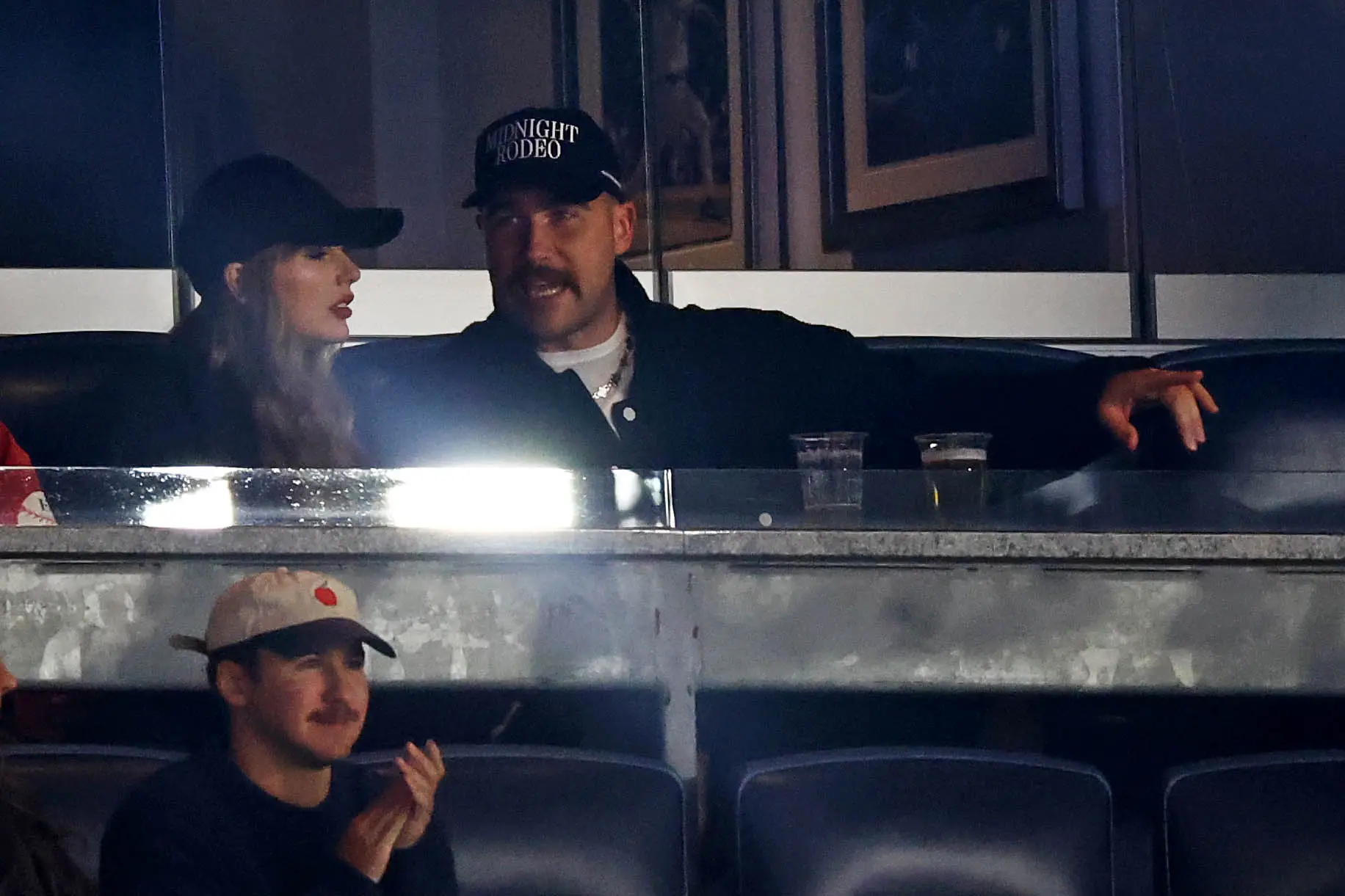 Kansas City Chiefs, Travis Kelce, Taylor Swift