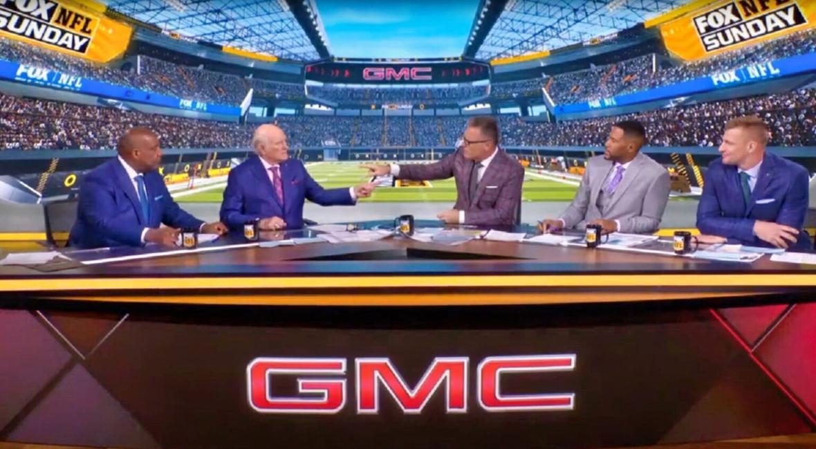 Terry Bradshaw and the NFL on FOX crew (Photo via FOX and TotalProSports.com)