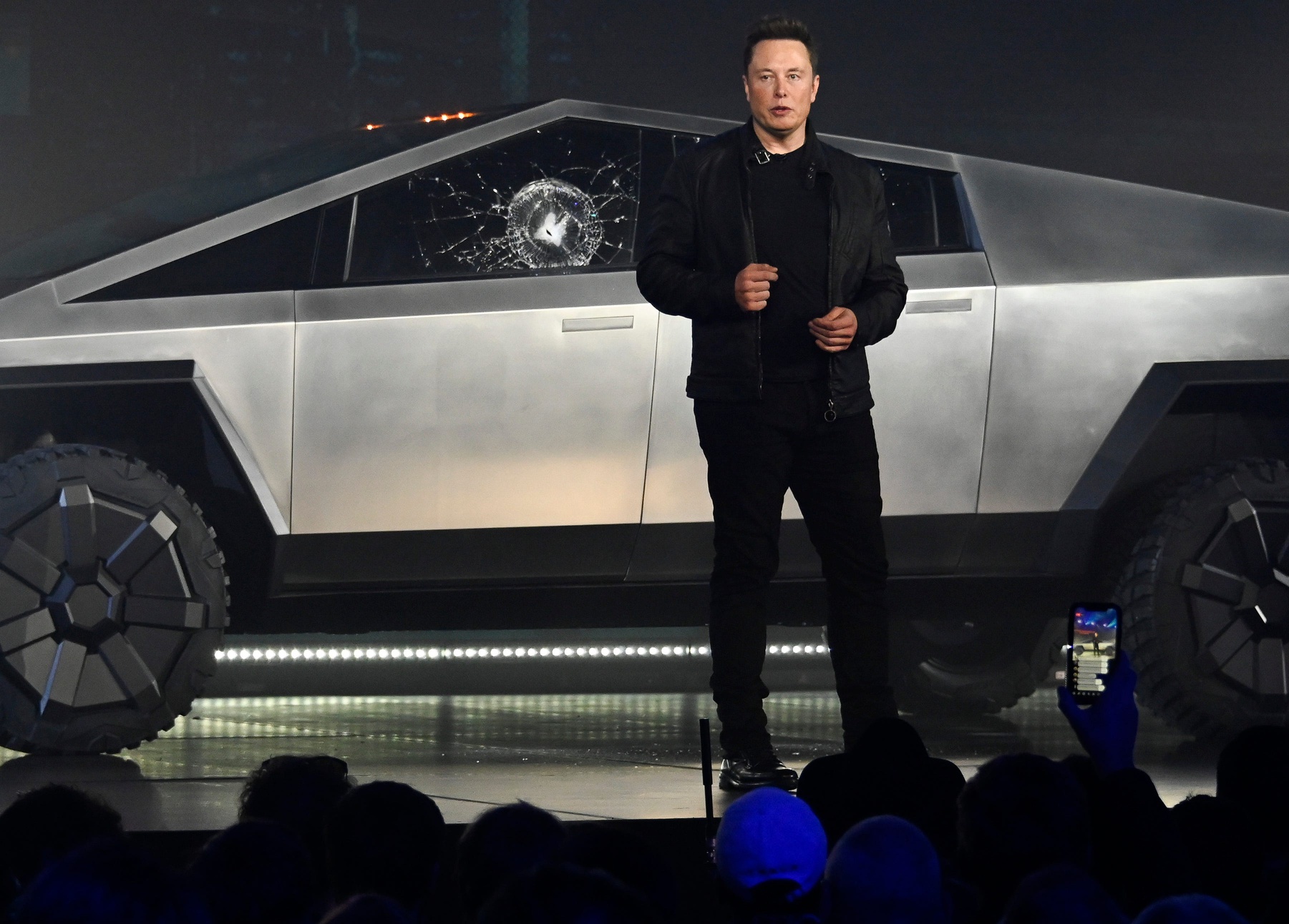 Tesla CEO Elon Musk unveils the Cybertruck at the Tesla Design Studio in Hawthorne, Calif. The cracked window glass occurred during a demonstration on the strength of the glass. © Robert Hanashiro / USA TODAY NETWORK NFL