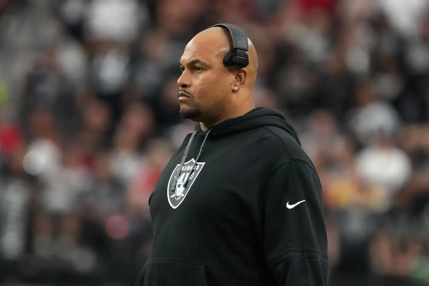 Oct 27, 2024; Paradise, Nevada, USA; Las Vegas Raiders coach Antonio Pierce reacts against the Kansas City Chiefs in the first half at Allegiant Stadium. Mandatory Credit: Kirby Lee-Imagn Images