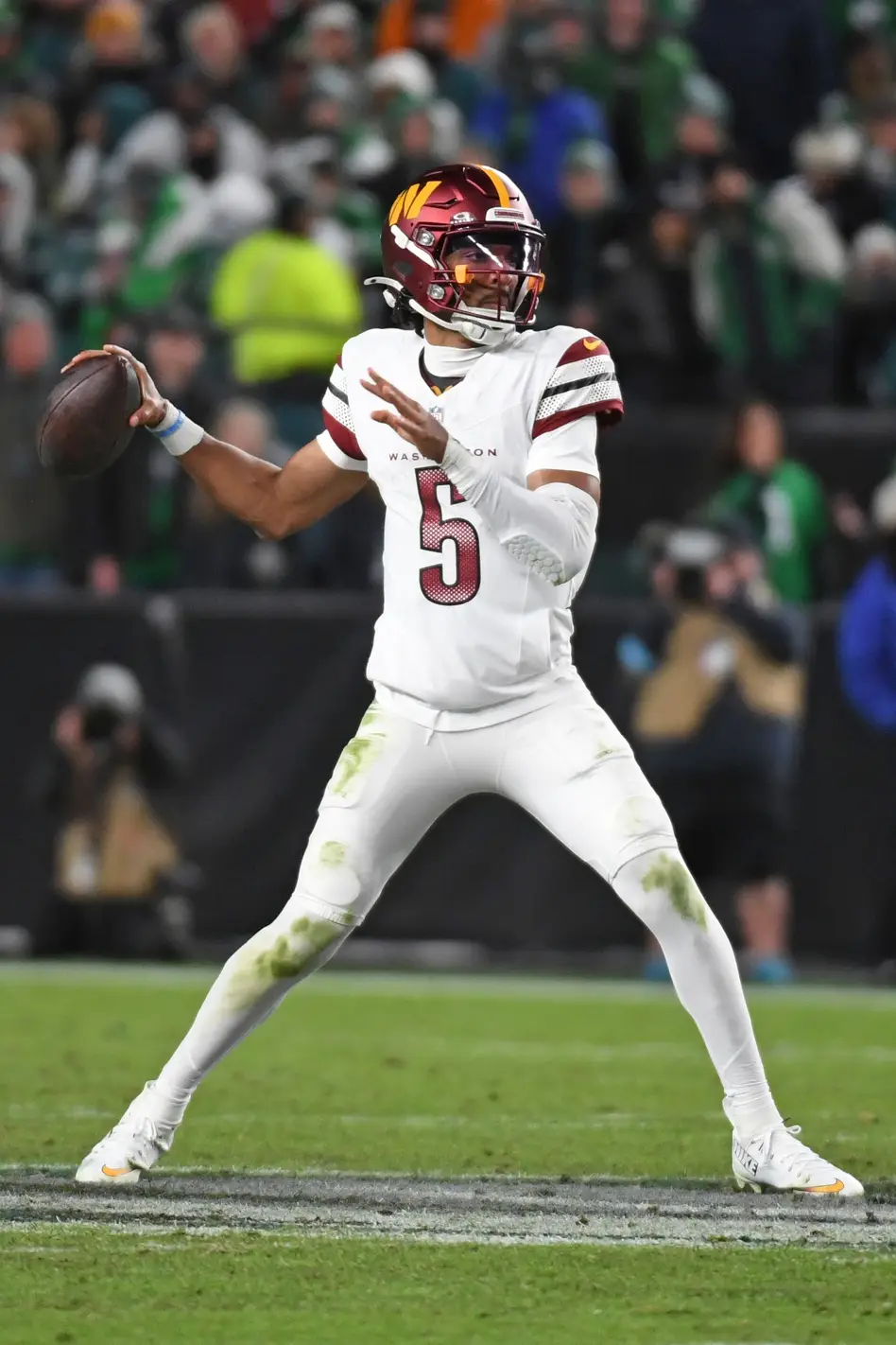 Breaking: Commanders' Jayden Daniels Loses Star Weapon As OTAs Begin (Report) 4 Nov 14, 2024; Philadelphia, Pennsylvania, USA; Washington Commanders quarterback Jayden Daniels (5) throws a pass against the Philadelphia Eagles during the second quarter at Lincoln Financial Field. Mandatory Credit: Eric Hartline-Imagn Images