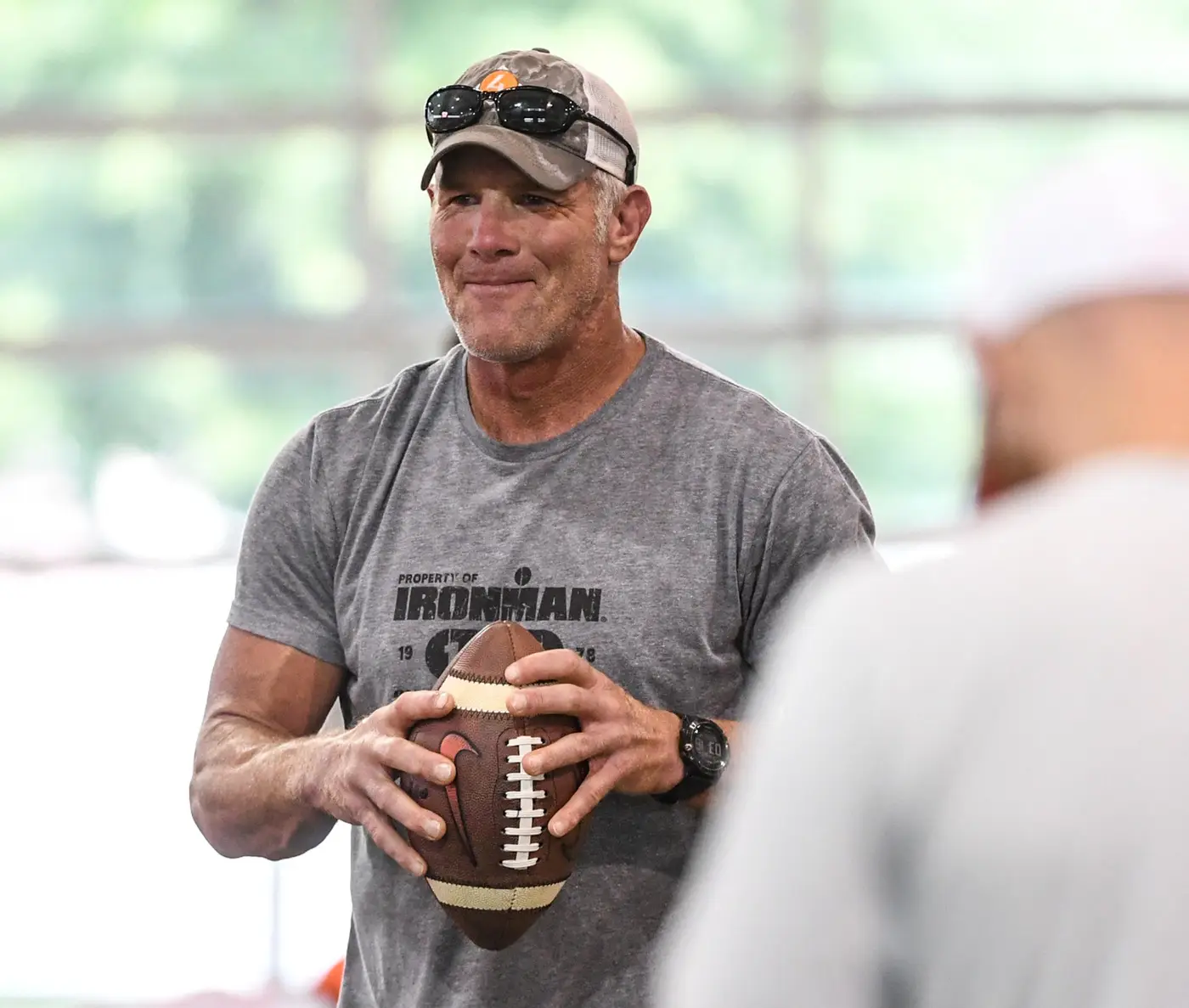 "She Is One Of Those People That I Genuinely Feel Sorry For": Brett Favre's Wife Deanna Favre Gets Sympathy From Jenn Sterger After 2010 Sexting Issue 3 Brett Favre
