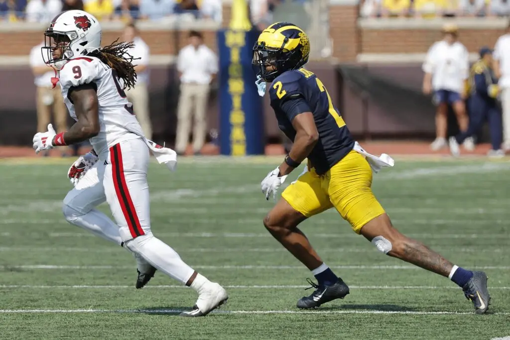 Arkansas State Red Wolves wide receiver Courtney Jackson (9) is defended by Michigan Wolverines defensive back Will Johnson (2)