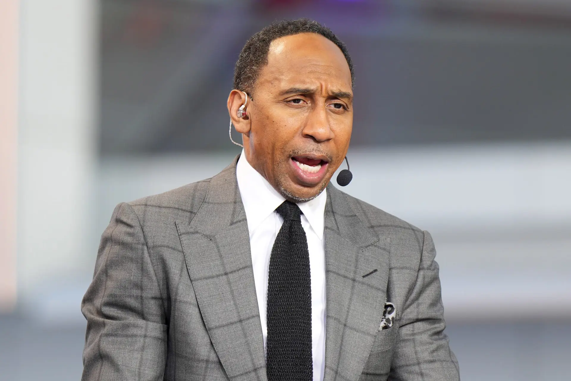 "You Can't Have This Closed-Door, Closed-Minded": Stephen A. Smith Slams Democrats Unwilling To Work With Donald Trump 1 Oct 23, 2024; Inglewood, California, USA; Stephen A. Smith (Stephen Smith) on the ESPN NBA Countdown live set at Intuit Dome. Mandatory Credit: Kirby Lee-Imagn Images