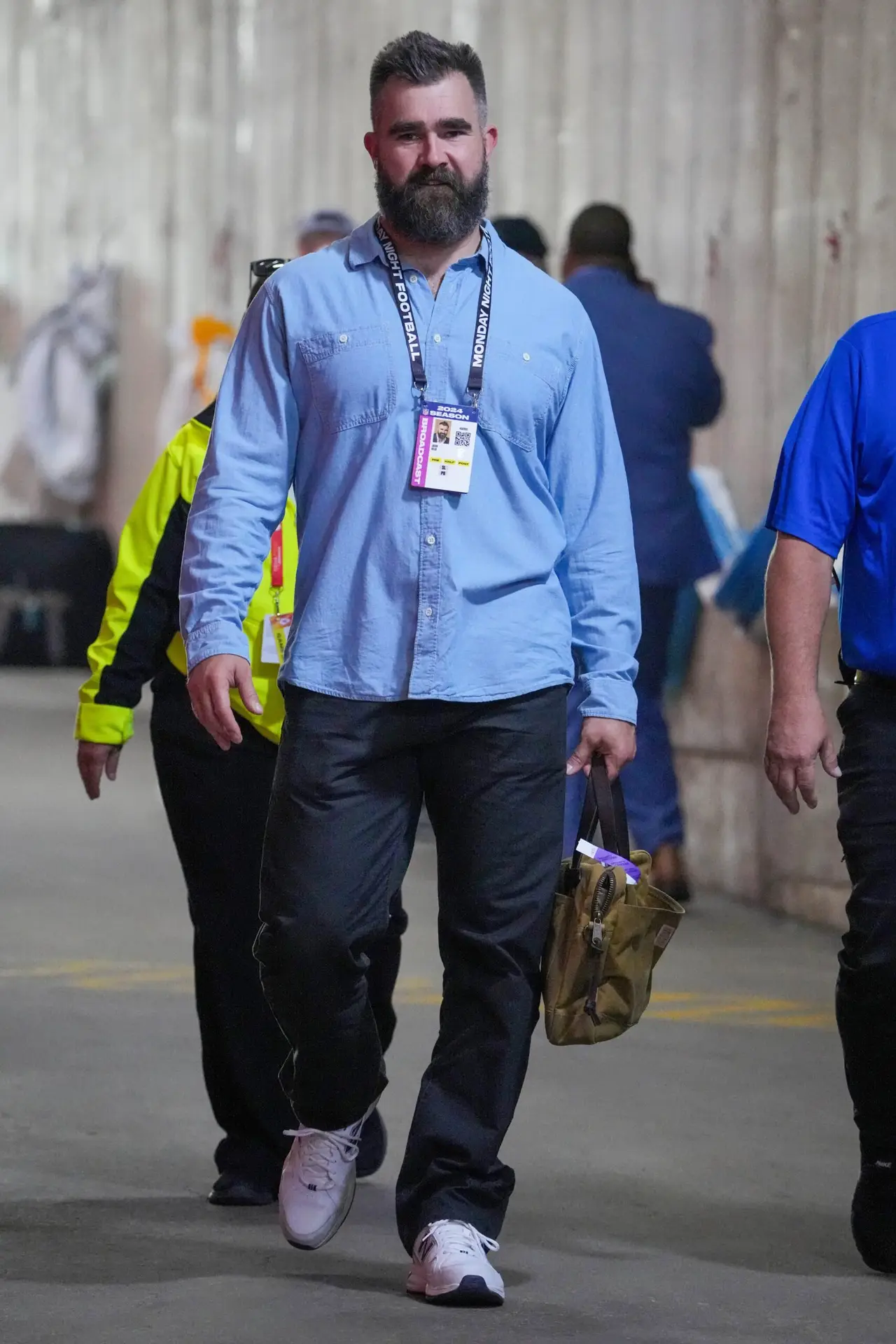 Jason Kelce's Wife Hilariously Exposes NFL Legend's Lack of Game 1 NFL, Jason Kelce