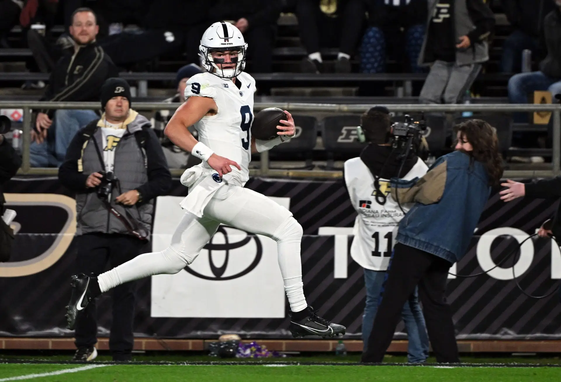 Beau Pribula Discusses Difficult Decision to Transfer From Penn State Before 2024 College Football Playoff 1 USATSI 24779666 168400517 lowres 2 scaled