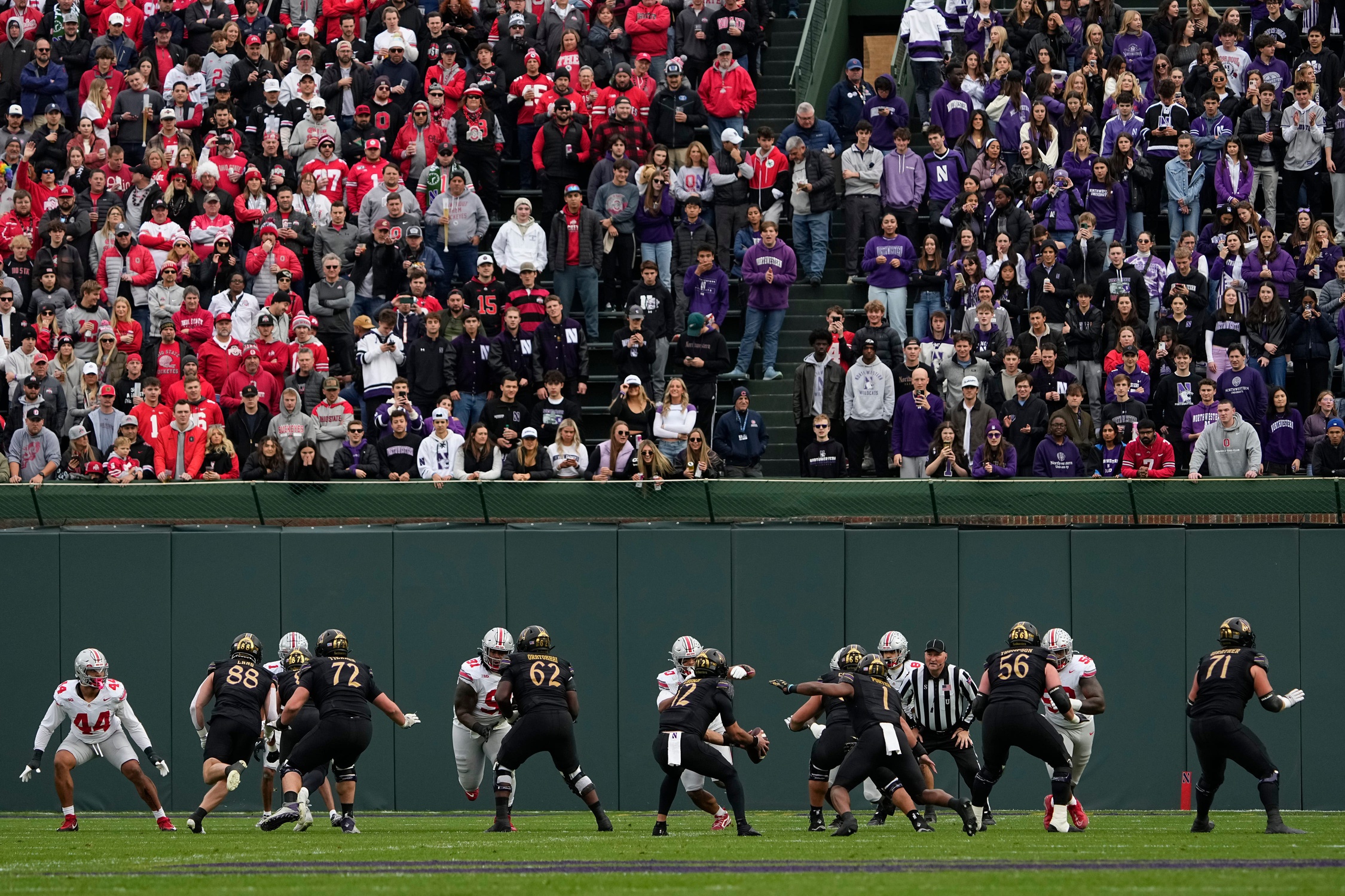 Northwestern Wildcats, Jack Lausch and offensive line