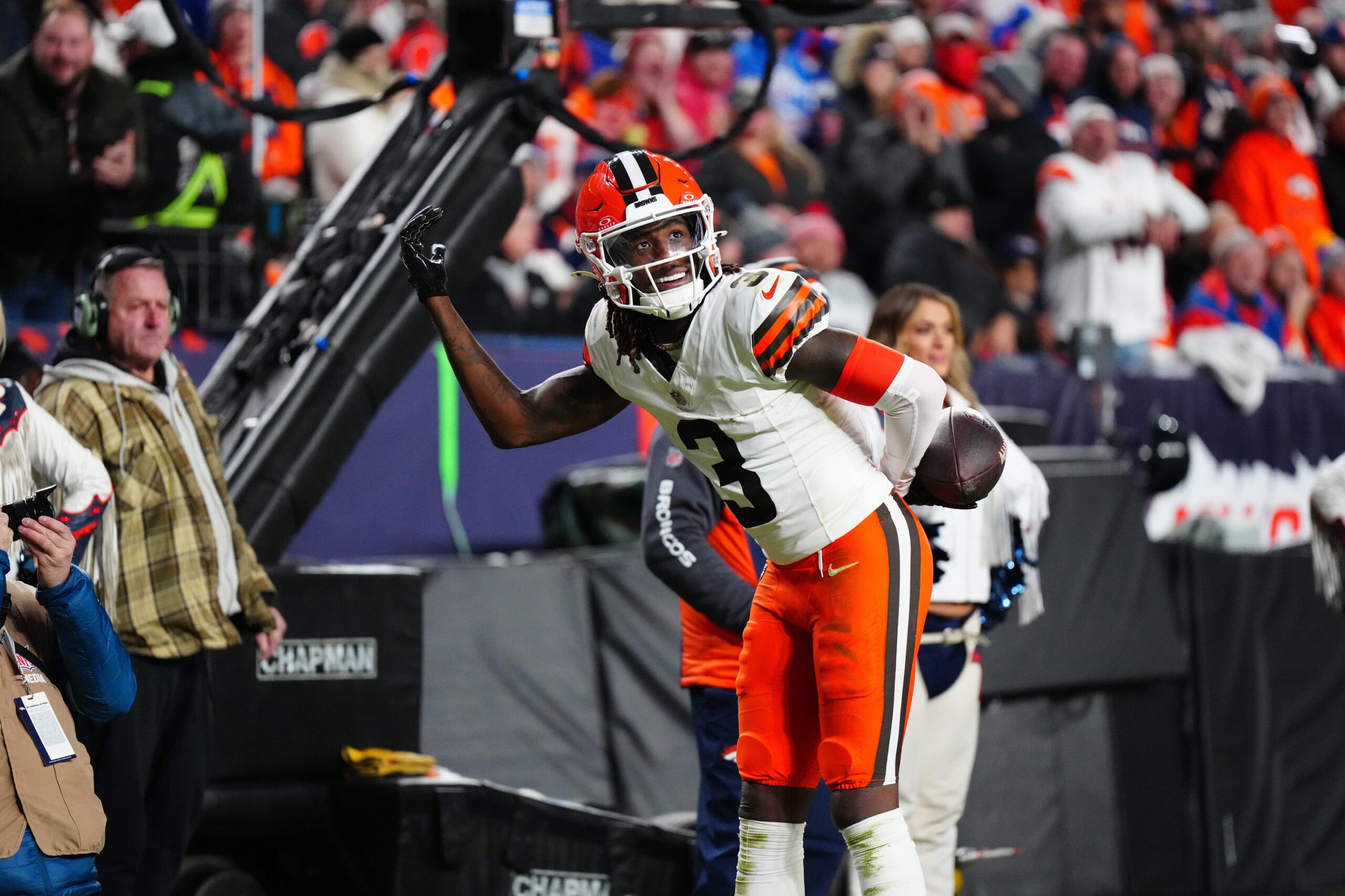 Dec 2, 2024; Denver, Colorado, USA; Cleveland Browns wide receiver Jerry Jeudy (3) reacts after his two point conversion in the third quarter against the Denver Broncos at Empower Field at Mile High. Mandatory Credit: Ron Chenoy-Imagn Images Jets