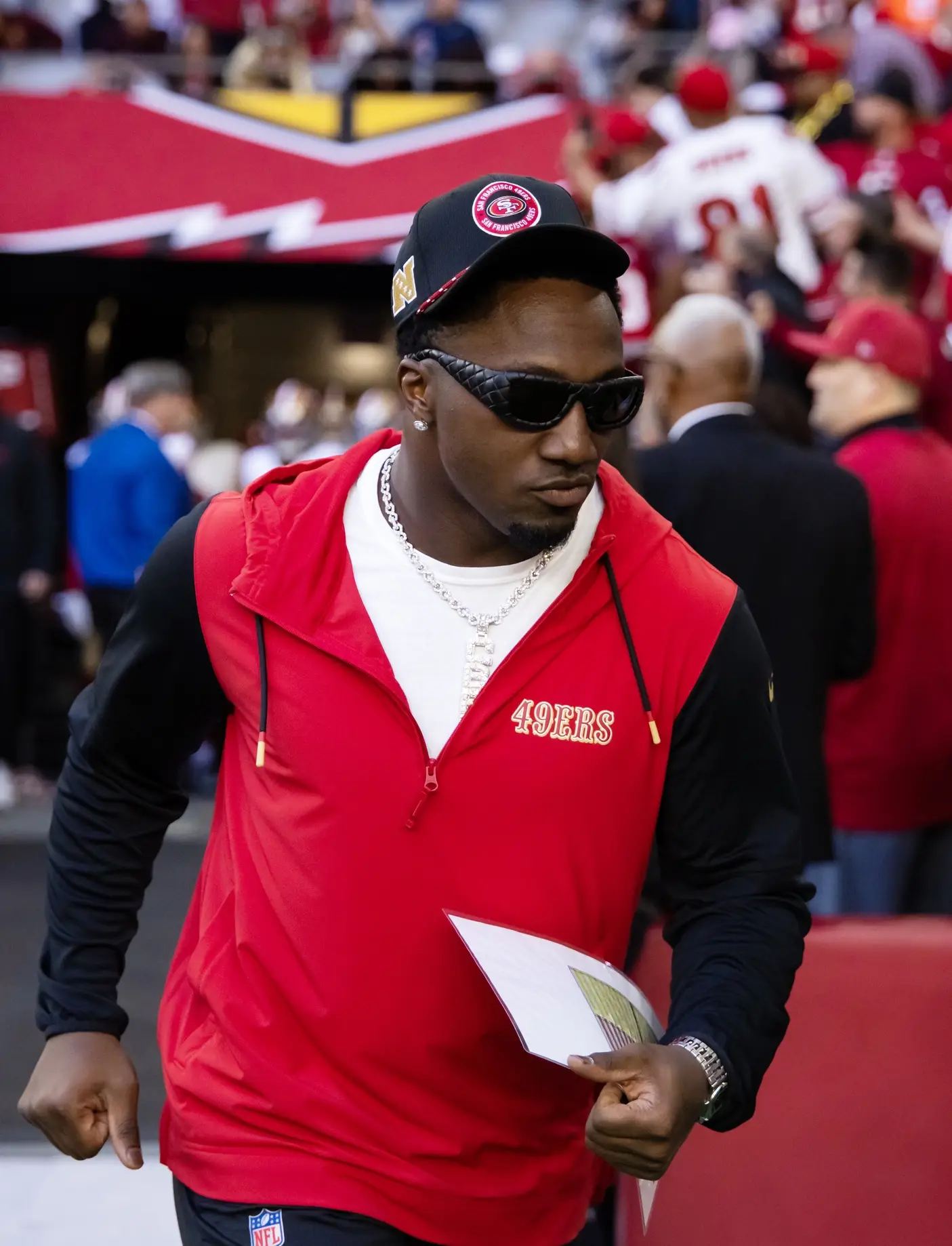 Jan 5, 2025; Glendale, Arizona, USA; San Francisco 49ers wide receiver Deebo Samuel Sr against the Arizona Cardinals at State Farm Stadium. Mandatory Credit: Mark J. Rebilas-Imagn Images