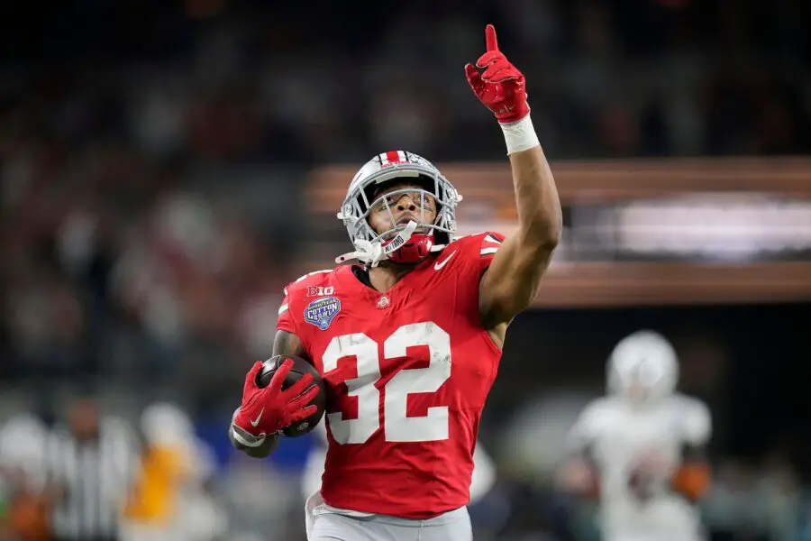 "Major Impact" Former NFL Executive All-In on New England Patriots Rookie 1 Ohio State Buckeyes running back TreVeyon Henderson (32) scores a touchdown on a 75-yard touchdown catch and run against Texas Longhorns in the second quarter of the Cotton Bowl Classic during the College Football Playoff semifinal game at AT&T Stadium in Arlington, Texas on January, 10, 2025. © Kyle Robertson/Columbus Dispatch / USA TODAY NETWORK via Imagn Images