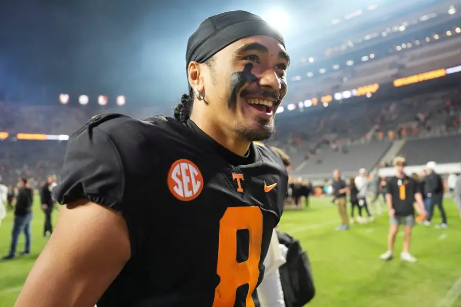 'Moving On': Major College Football Program Cuts CFP QB Over $4 Million Holdout 2 Tennessee Volunteers Nico Iamaleava