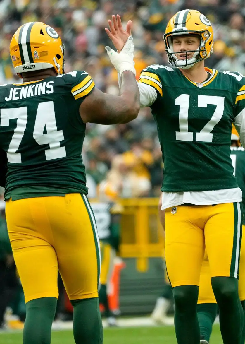 "Who Does That?!" Fans React To Packers All-Pro Having Police Called To Strip Club (Breaking) 2 "Who Does That?!" Fans React To Packers All-Pro Having Police Called To Strip Club (Breaking) - Gridiron Heroics