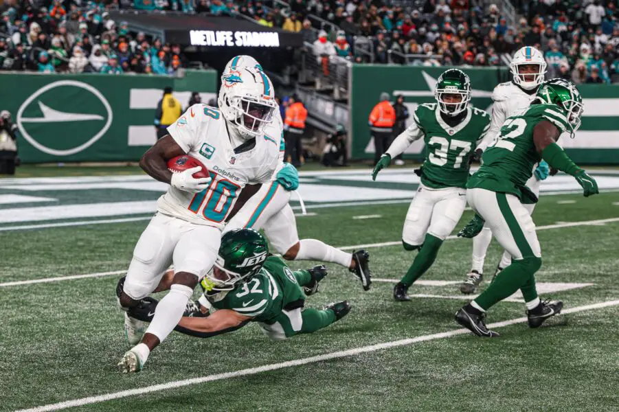 "Set A Record In Yards Per Route": Miami Dolphins Wide Receiver Tyreek Hill Named To PFF Team Over Last 25 Years 1 USATSI 25122843 168400517 lowres