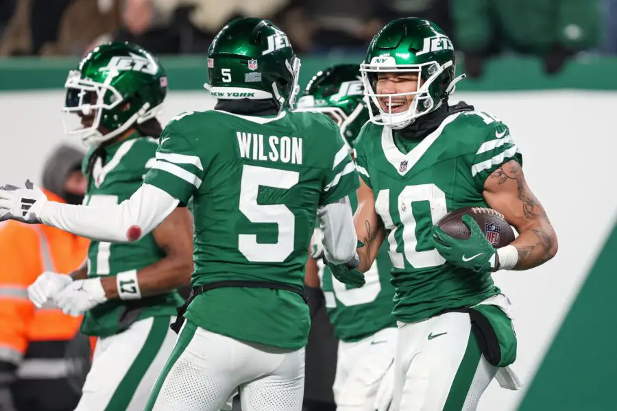 'In Play': Pittsburgh Steelers Sniffing WR Trade With Jets For Aaron Rodgers 1 New York Jets wide receiver Allen Lazard (10) celebrates his touchdown reception with wide receiver Garrett Wilson (5) during the first half against the Miami Dolphins at MetLife Stadium.
