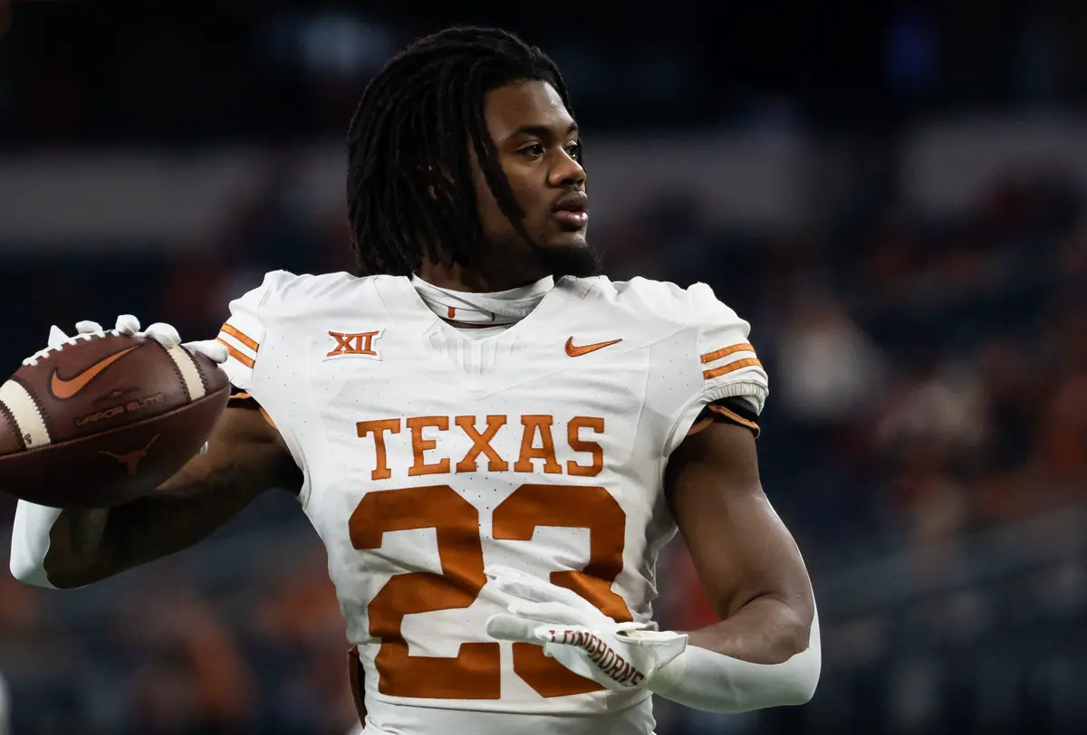 Dallas Cowboys: Secure Late-Round Steal to 4-Year Deal 2 Texas Longhorns, Jaydon blue