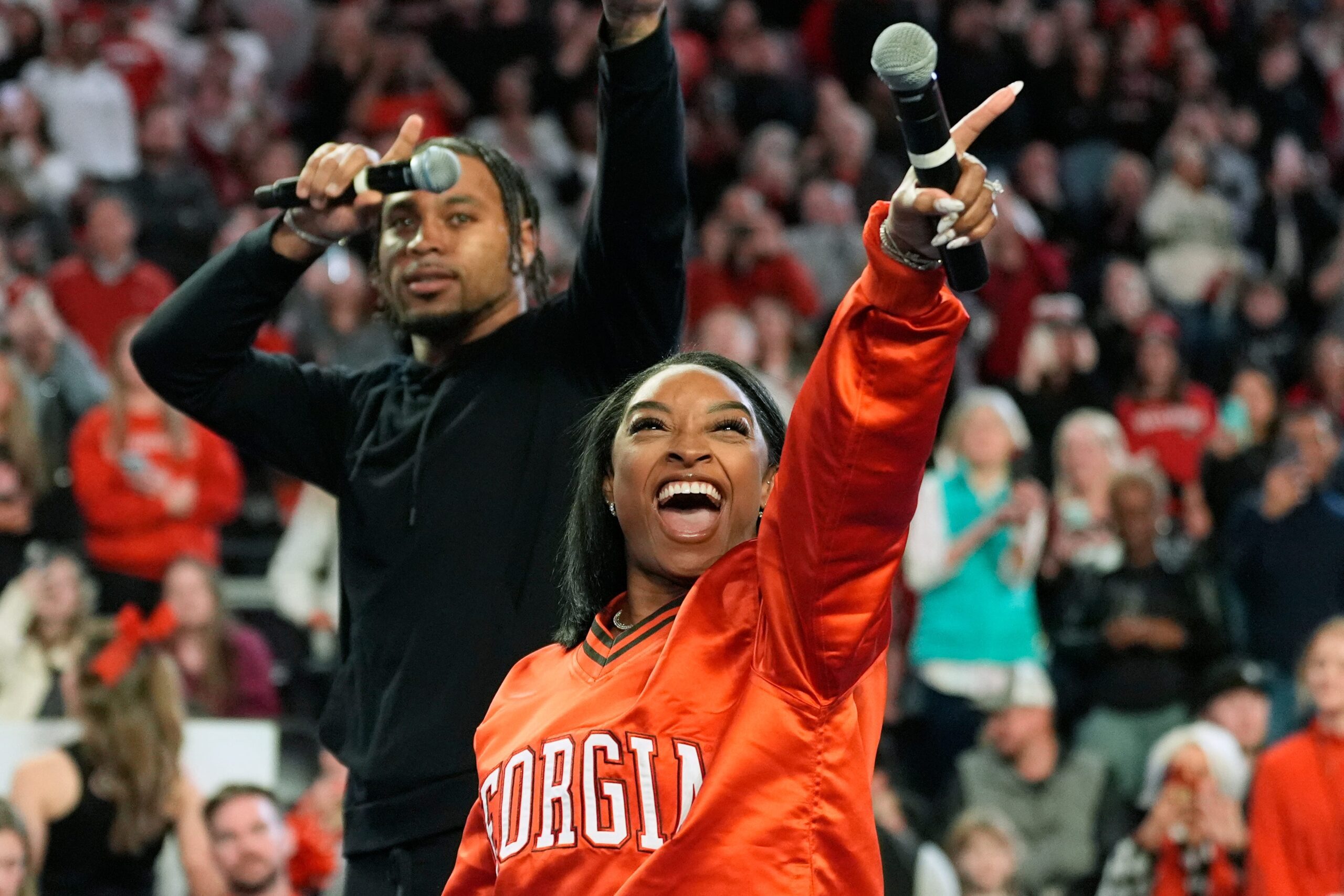 “Gworls Night!”: Jonathan Owens’ Wife Simone Biles Brings High-Fashion Heat To Bulls Game With $67K Hermès And Fur Boots