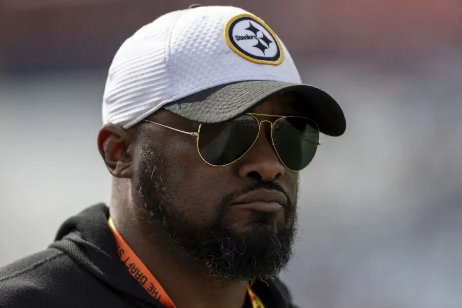 Steelers face potential end of Tomlin era as Ryan Clark calls for fresh start 2 Pittsburgh Steelers head coach Mike Tomlin visits the field during Senior Bowl practice for the American team at Hancock Whitney Stadium.