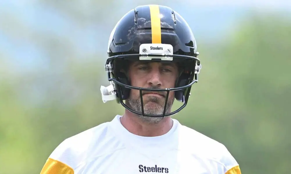 Jun 10, 2025; Pittsburgh, PA, USA; Pittsburgh Steelers quarterback Aaron Rodgers (8) during minicamp at their South Side facility. Mandatory Credit: Philip G. Pavely-Imagn Images