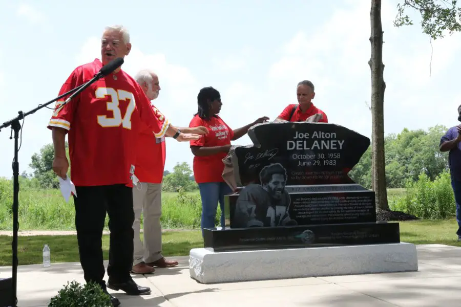 'Tragically Passed Away A Hero': Kansas City Chiefs Honor RB Who Died Rescuing 3 Children 2 'Tragically Passed Away A Hero': Kansas City Chiefs Honor RB Who Died Rescuing 3 Children
