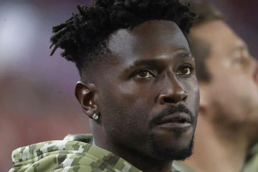 'I'm Out The Country': Antonio Brown Makes Bold Claim Amid Attempted Murder Warrant Charge 1 Nov 22, 2021; Tampa, Florida, USA; Tampa Bay Buccaneers wide receiver Antonio Brown (81) during the first quarter against the New York Giants at Raymond James Stadium. Mandatory Credit: Kim Klement-Imagn Images