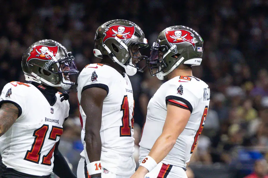 Chris Godwin Earns Fans' Respect After Personal Announcement 2 Chris Godwin, Tampa Bay Buccaneers
