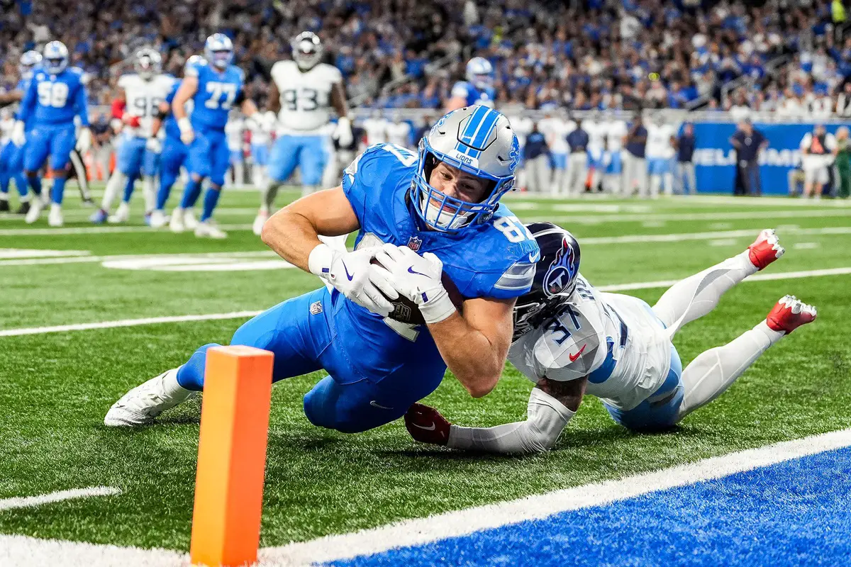 Detroit Lions Star Receives Papal Blessing—and Fans are Losing it 3 Detroit Lions, Sam LaPorta