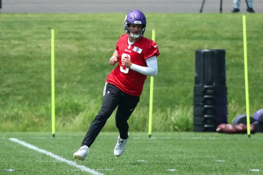 "He Looked Promising": PFF Has Minnesota Vikings Quarterback J.J. McCarthy As Reason For Optimism In 2025 Despite Conflicting Reports 1 USATSI 26416307 168400517 lowres