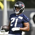 “I Was Questioning Why They Wanted Me”: Nick Chubb Gets Real On His Future With The Texans After Signing Deal