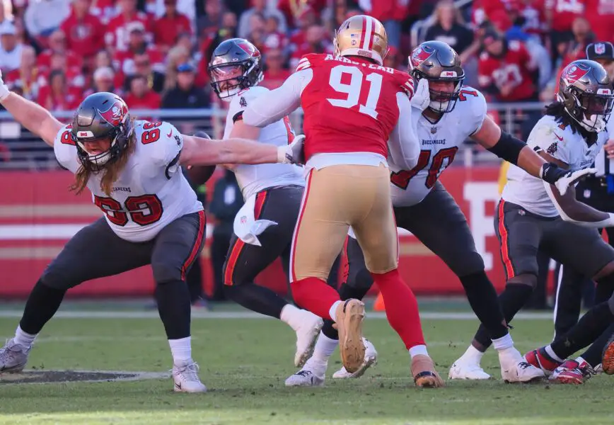 Arik Armstead claps back at Brock Purdy critics 1 Dec 3, 2023; Philadelphia, Pennsylvania, USA; San Francisco 49ers defensive end Arik Armstead (91) runs off the field against the Philadelphia Eagles at Lincoln Financial Field. Mandatory Credit: Eric Hartline-Imagn Images