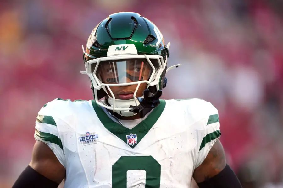 Jets' Sauce Gardner pushes for greatness after down year 1 Sep 9, 2024; Santa Clara, California, USA; New York Jets cornerback Sauce Gardner (1) during halftime against the San Francisco 49ers at Levi's Stadium. Mandatory Credit: Darren Yamashita-Imagn Images