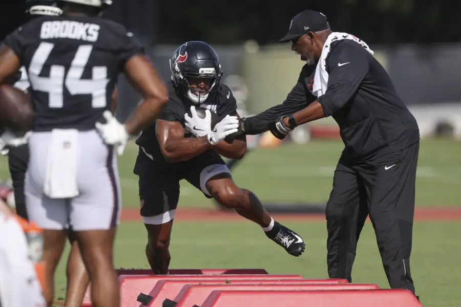 "Chubb Played a Clear Majority Of Snaps": Houston Texans Running Back Nick Chubb Potential Lead Back For Team In Week 1 (Report) 1 USATSI 26700562 168400517 lowres