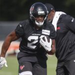 “Chubb Played a Clear Majority Of Snaps”: Houston Texans Running Back Nick Chubb Potential Lead Back For Team In Week 1 (Report)