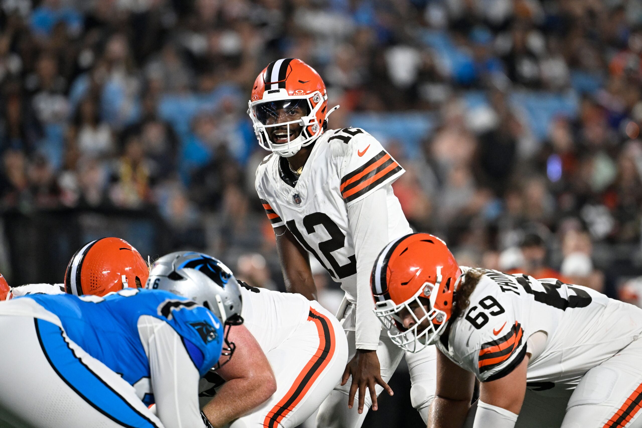 "I'm Sure He Had Good Logic Behind The Decision": Shedeur Sanders Benching By Bears HC Kevin Stefanski Backed By Deshaun Watson’s Coach After Ugly Rams Struggles 3 Aug 8, 2025; Charlotte, North Carolina, USA; Cleveland Browns quarterback Shedeur Sanders (12) at the line of scrimmage in the third quarter at Bank of America Stadium. Mandatory Credit: Bob Donnan-Imagn Images
