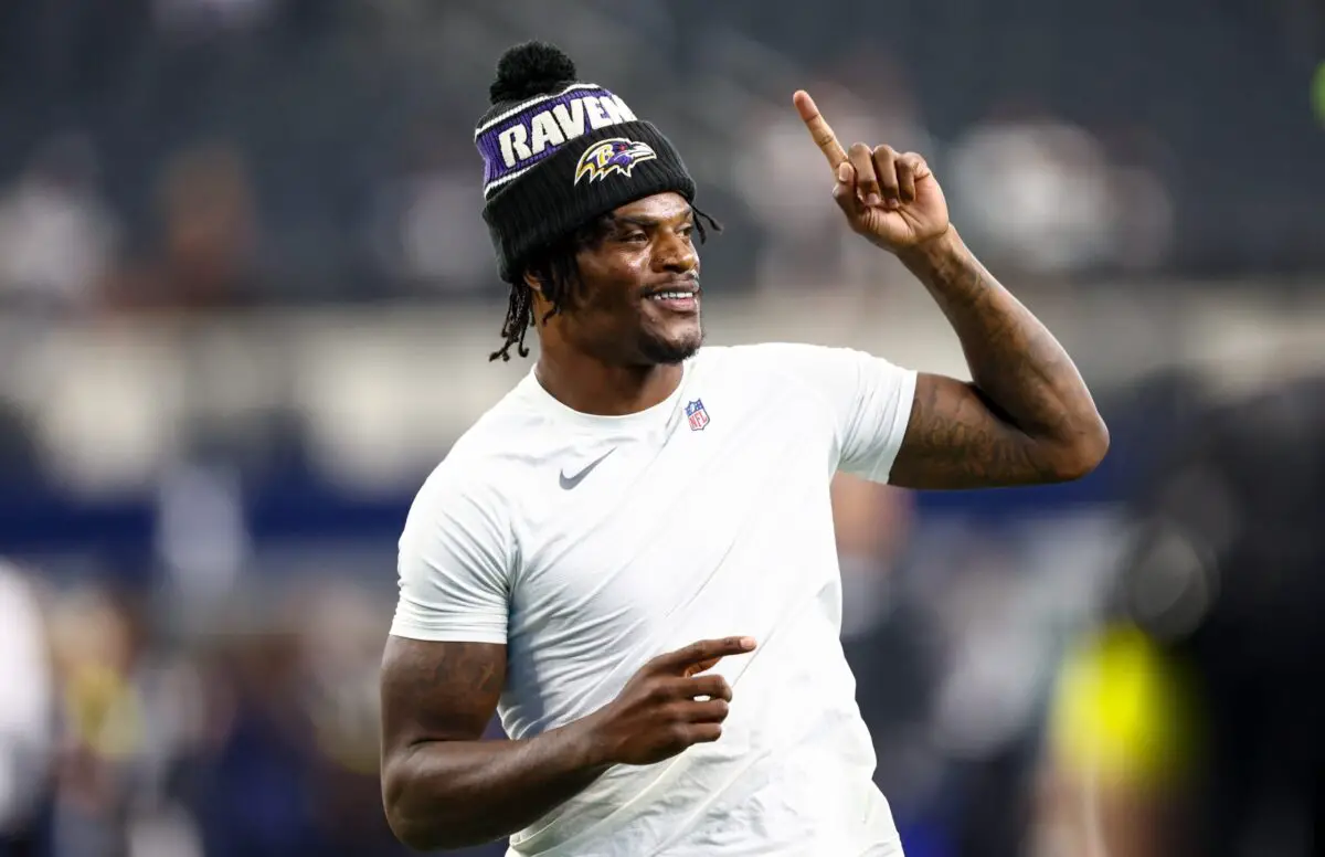 "Wow The Kids Fam??": Lamar Jackson Reacts as Isaiah Likely Goes Off On Young Kids Without Mercy 1 Aug 16, 2025; Arlington, Texas, USA; Baltimore Ravens quarterback Lamar Jackson (8) warms up before the game against the Dallas Cowboys at AT&T Stadium. Mandatory Credit: Kevin Jairaj-Imagn Images