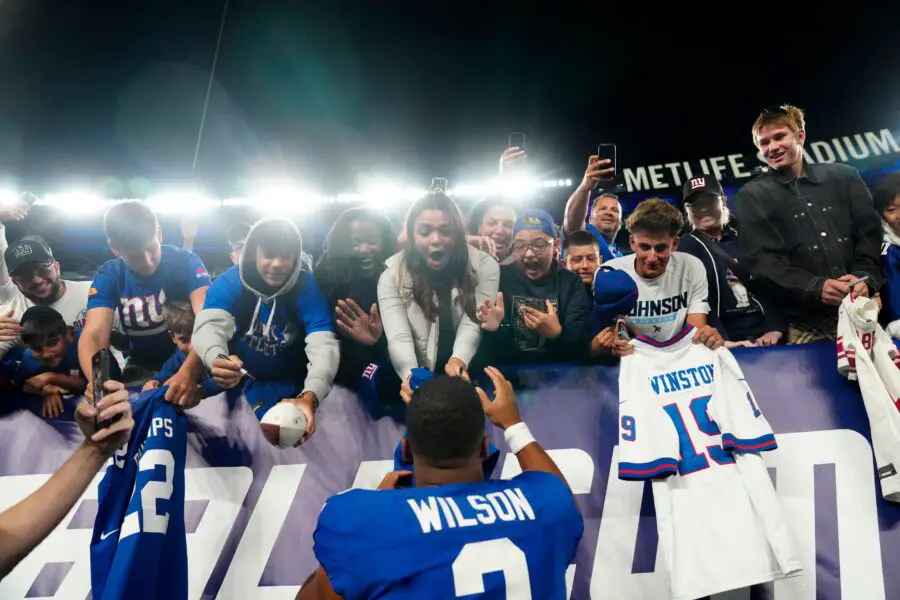 "To Take Potentially the Best Overall Player": NFL Analyst Predicts Surprising New York Giants Bottom 5 Finish and Select Top Defensive Star In 2026 NFL Draft 3 USATSI 26899586 168400517 lowres 1