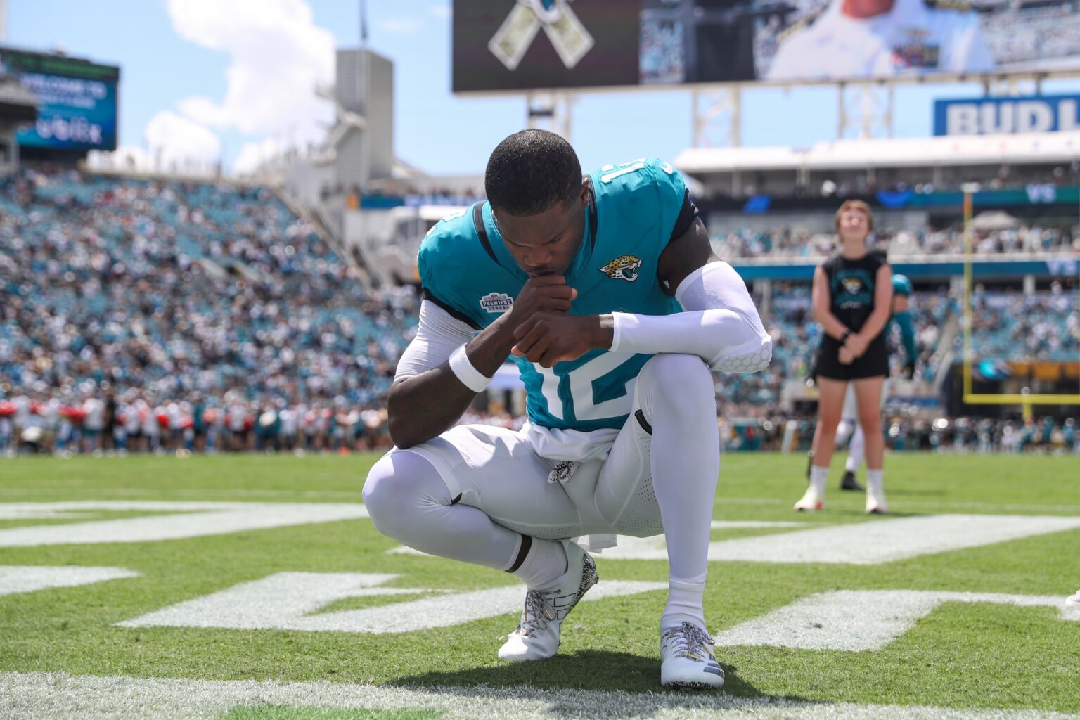 "She's Showing Everything" Travis Hunter's Wife Accused Of