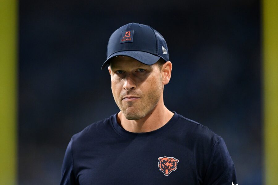 “Trade My Son” Bears’ HC Ben Johnson Loses Father’s Trust Of Star Player, Trade demanded (Report) Sep 14, 2025; Detroit, Michigan, USA; Chicago Bears head coach Ben Johnson looks on during warmups prior to the game against the Detroit Lions at Ford Field. Mandatory Credit: Lon Horwedel-Imagn Images