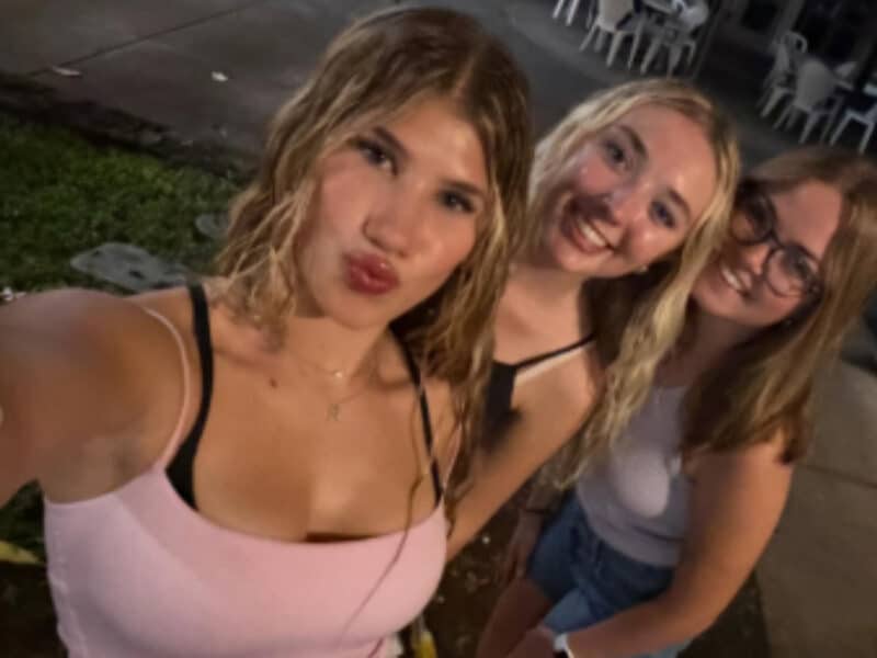 "Her Pout Looks Seductive": Chiefs Heiress Ava Hunt Breaks Social Media With Sultry Hawaii Snap While Spending Year Away From Family 1 Ava Hunt Steps Away from Chiefs Games for Faith-Based Mission in Hawaii